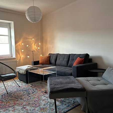 Schoene Neue 4 Zimmer Wohnung Mit Sued-Balkon Bis 8 Personen Naumburg  Bagian luar foto