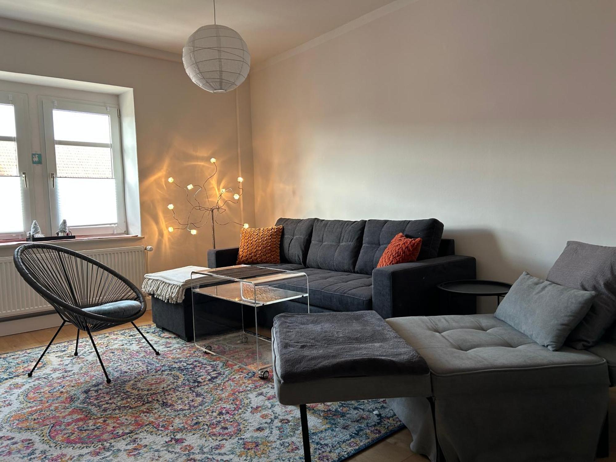 Schoene Neue 4 Zimmer Wohnung Mit Sued-Balkon Bis 8 Personen Naumburg  Bagian luar foto