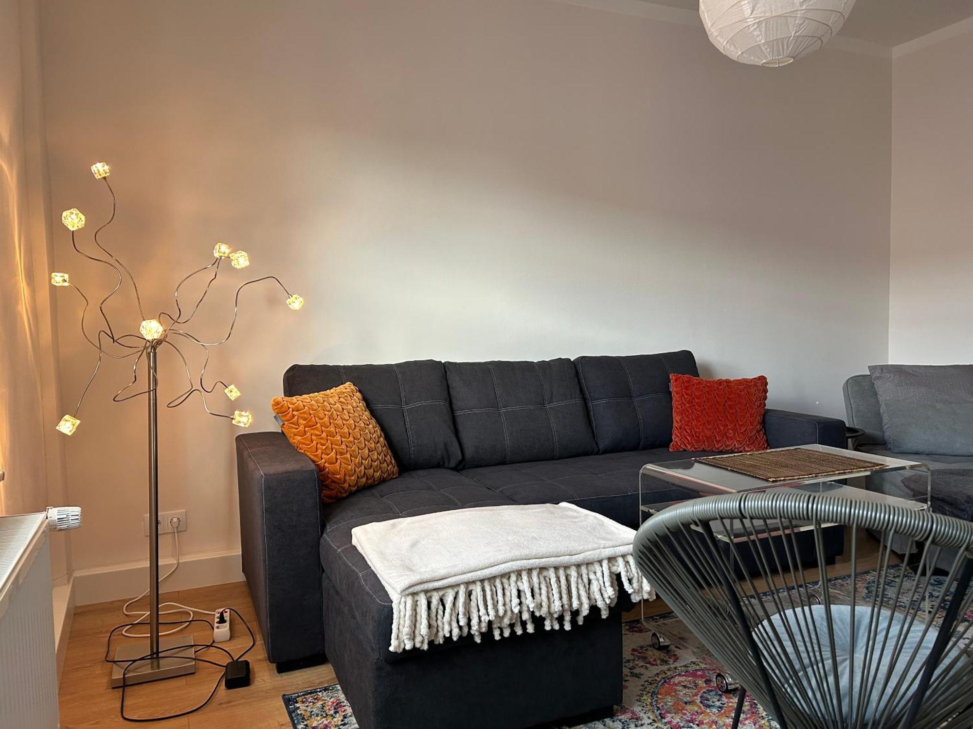 Schoene Neue 4 Zimmer Wohnung Mit Sued-Balkon Bis 8 Personen Naumburg  Bagian luar foto